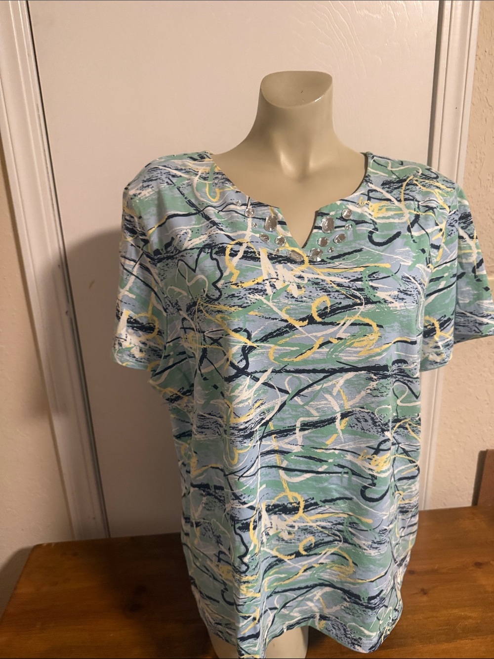 breckenridge Seafoam Abstract Print Short Sleeve Top with Embellished V-Notch